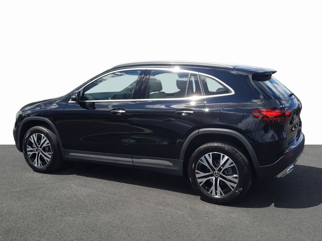2025 Mercedes-Benz GLA Class