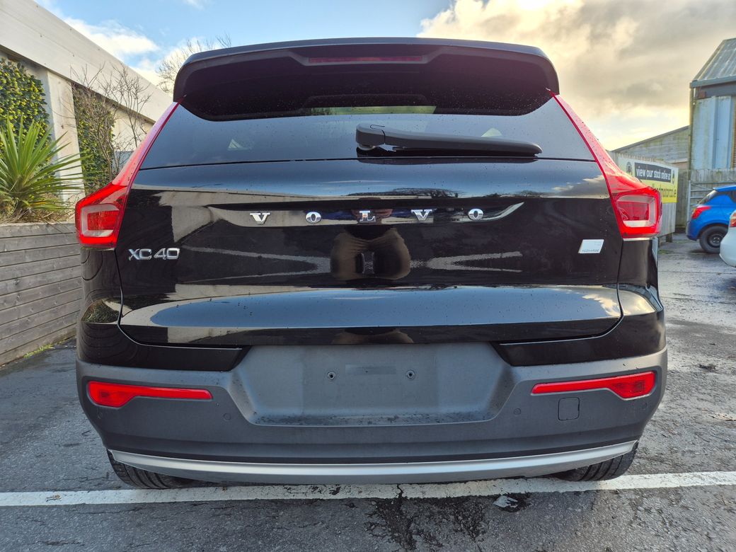 2021 Volvo XC40