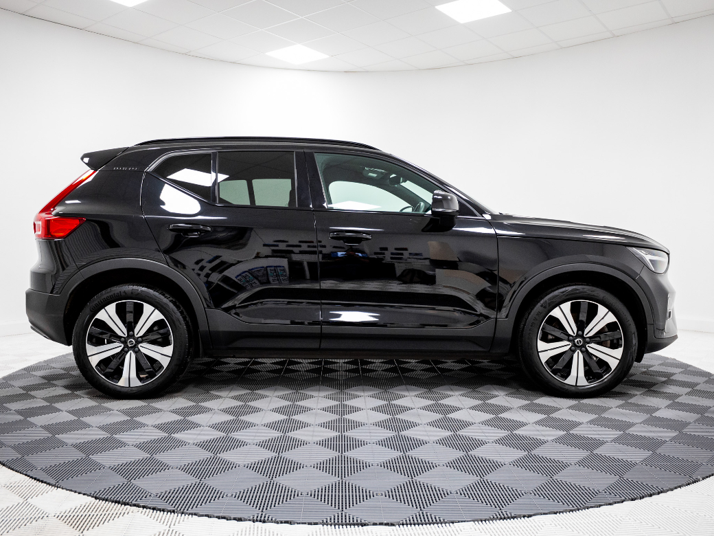 2023 Volvo XC40