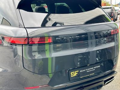 2025 Land Rover Range Rover Sport