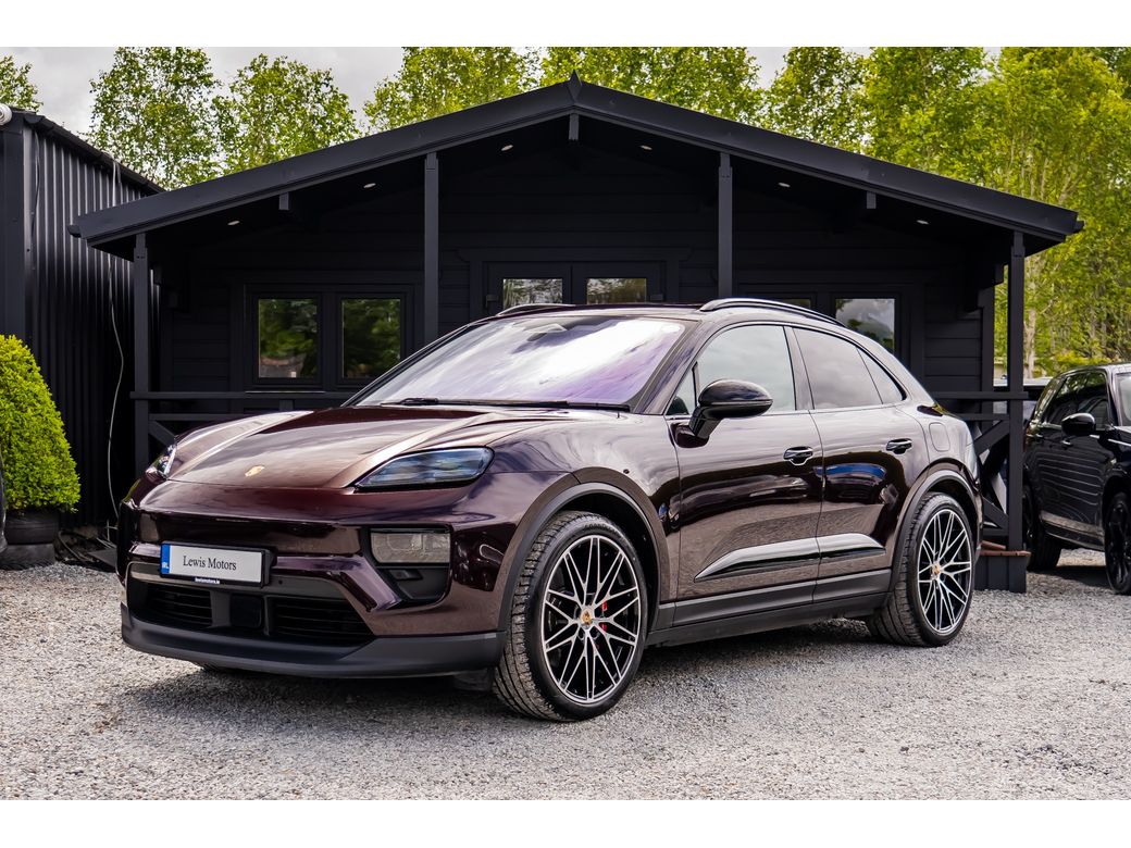 2025 Porsche Macan