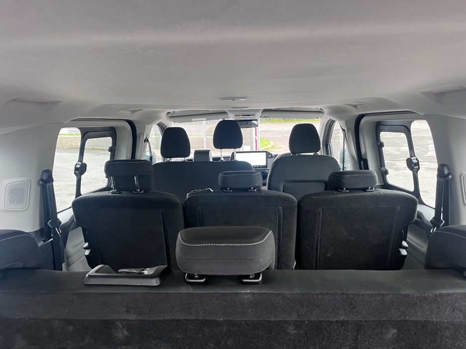 2026 Ford Tourneo Custom