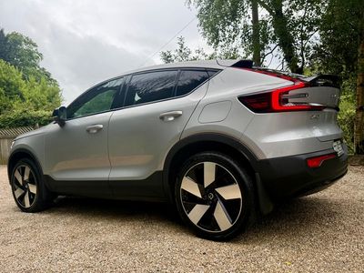 2022 Volvo C40