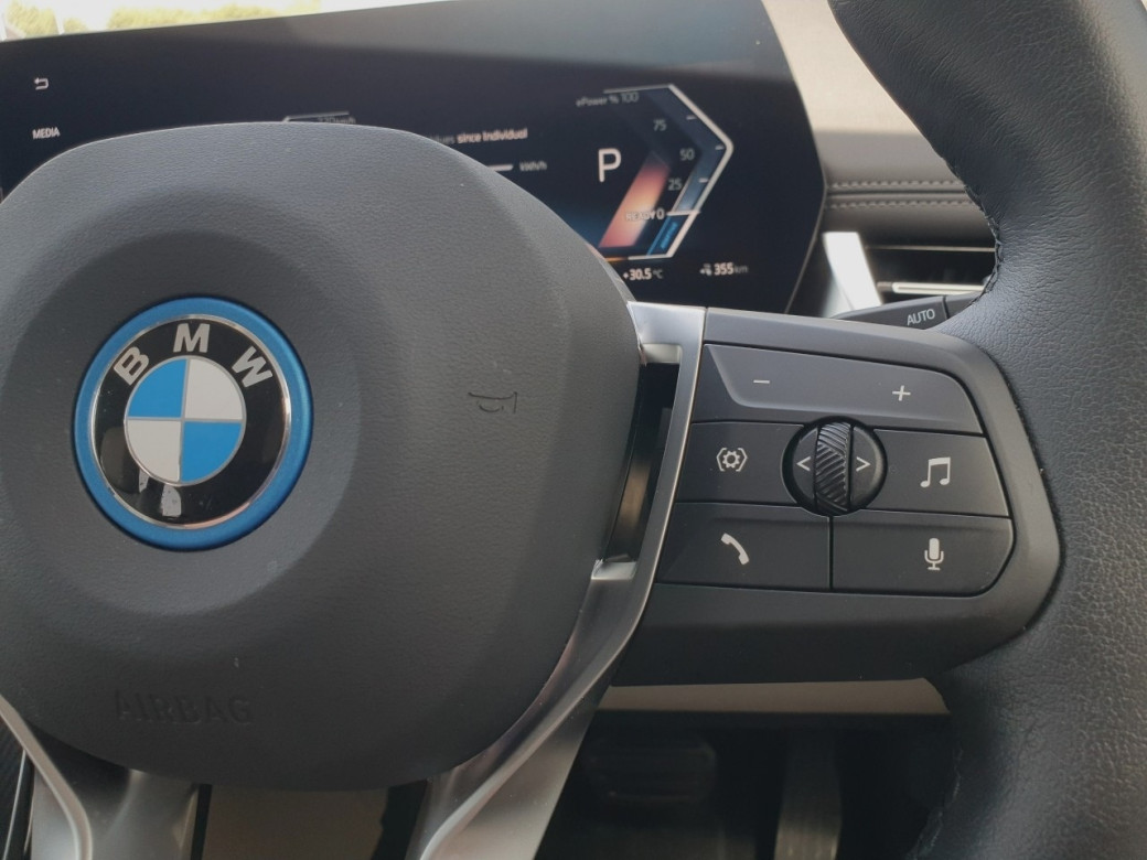 2025 BMW iX1