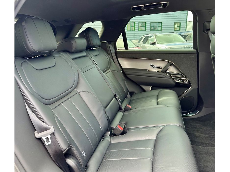 2026 Land Rover Range Rover Sport
