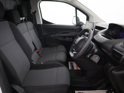 2023 Peugeot Partner
