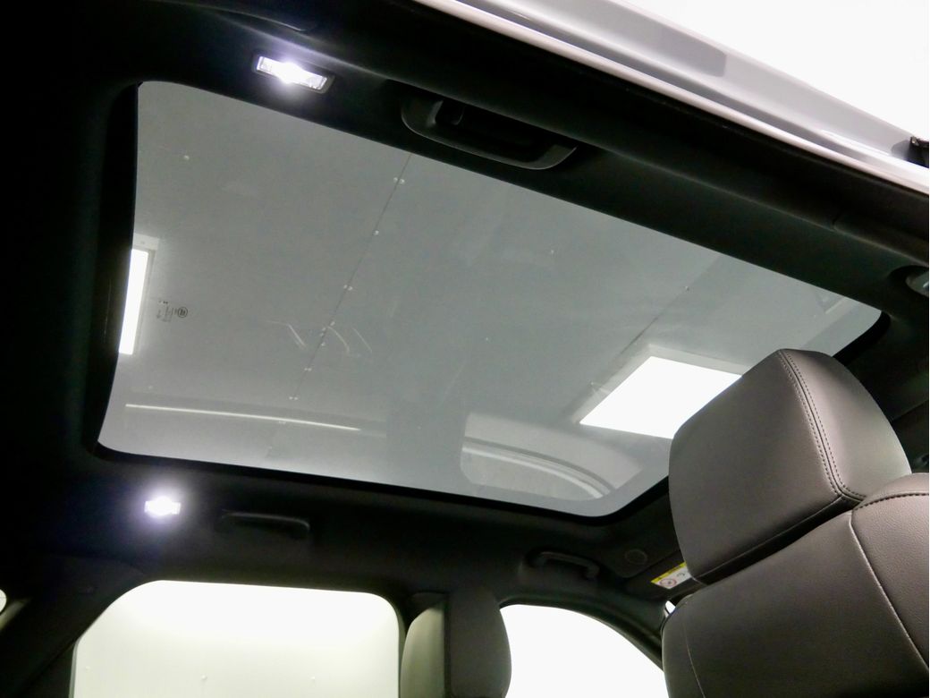 2025 Land Rover Range Rover Velar