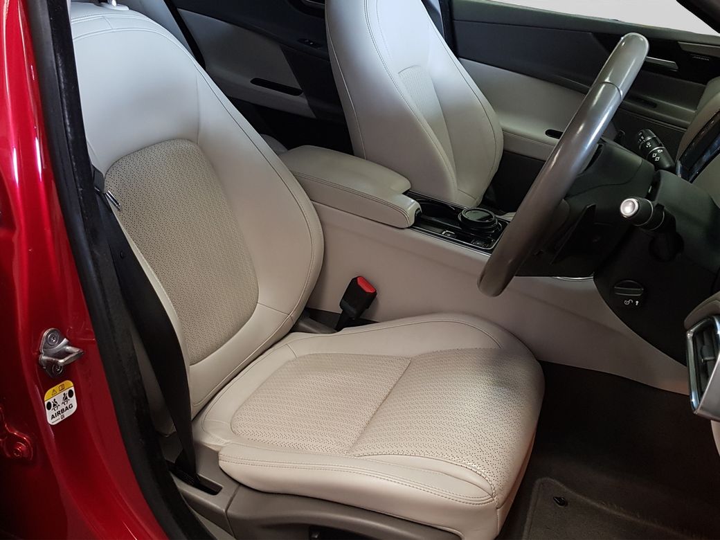 2015 Jaguar XE