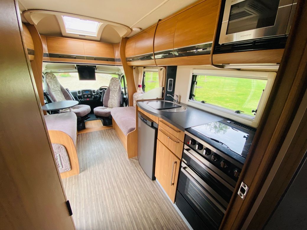 2015 AUTOTRAIL  FRONTIER MOHAWK LOW PROFILE !! C1 REQUIRED !! 