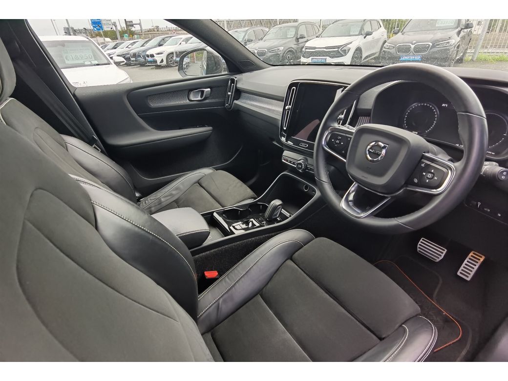 2021 Volvo XC40