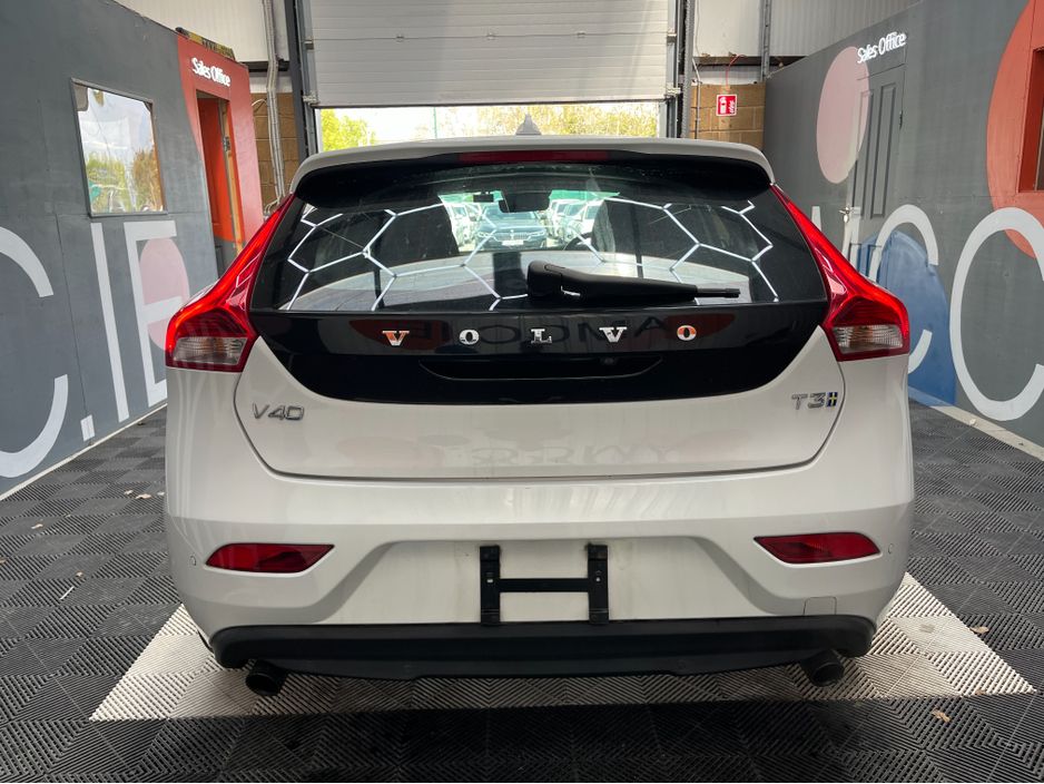 2015 Volvo V40