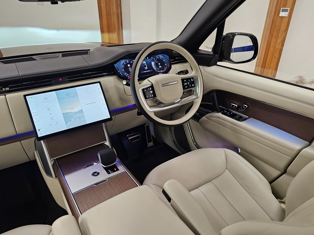 2025 Land Rover Range Rover