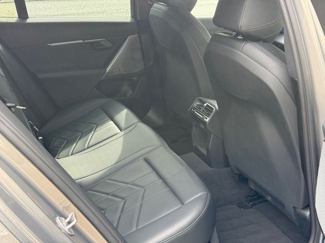 2025 BMW i5