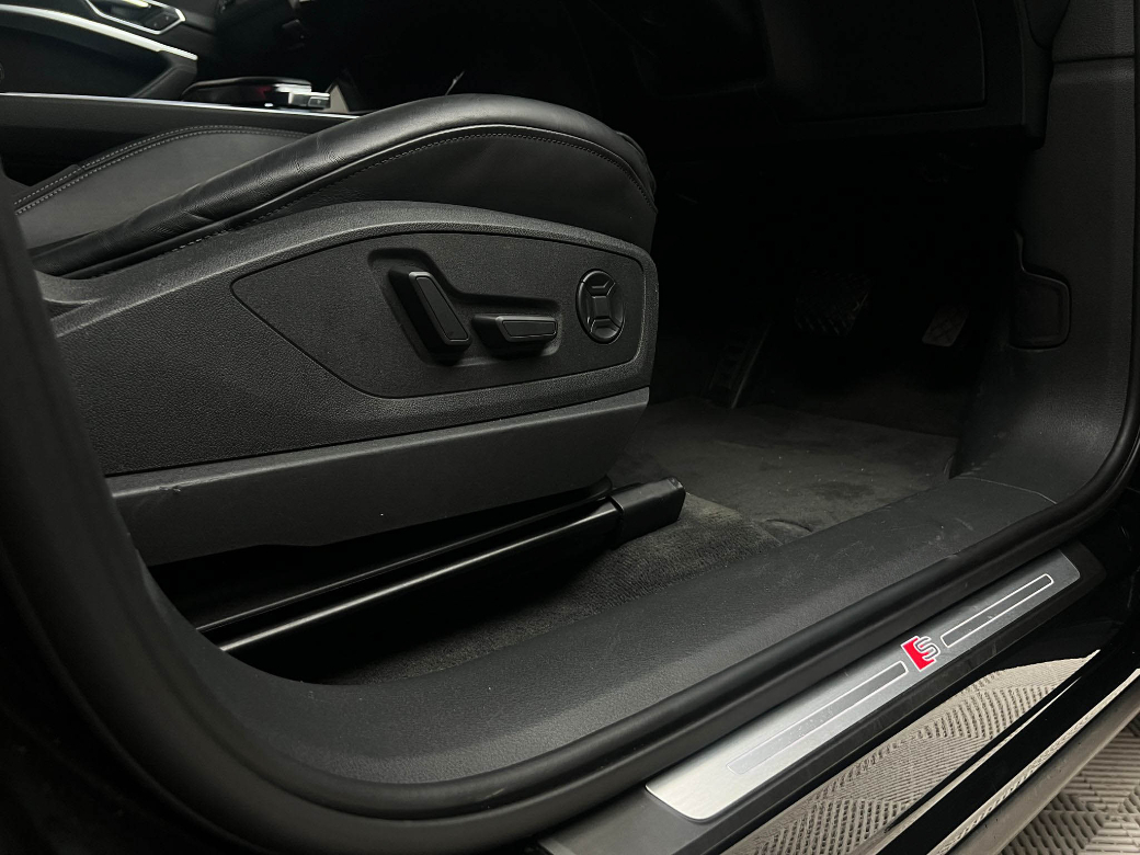2022 Audi e-tron