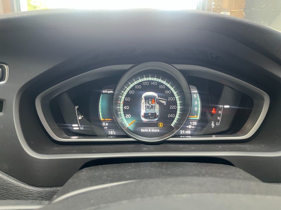 2018 Volvo V40