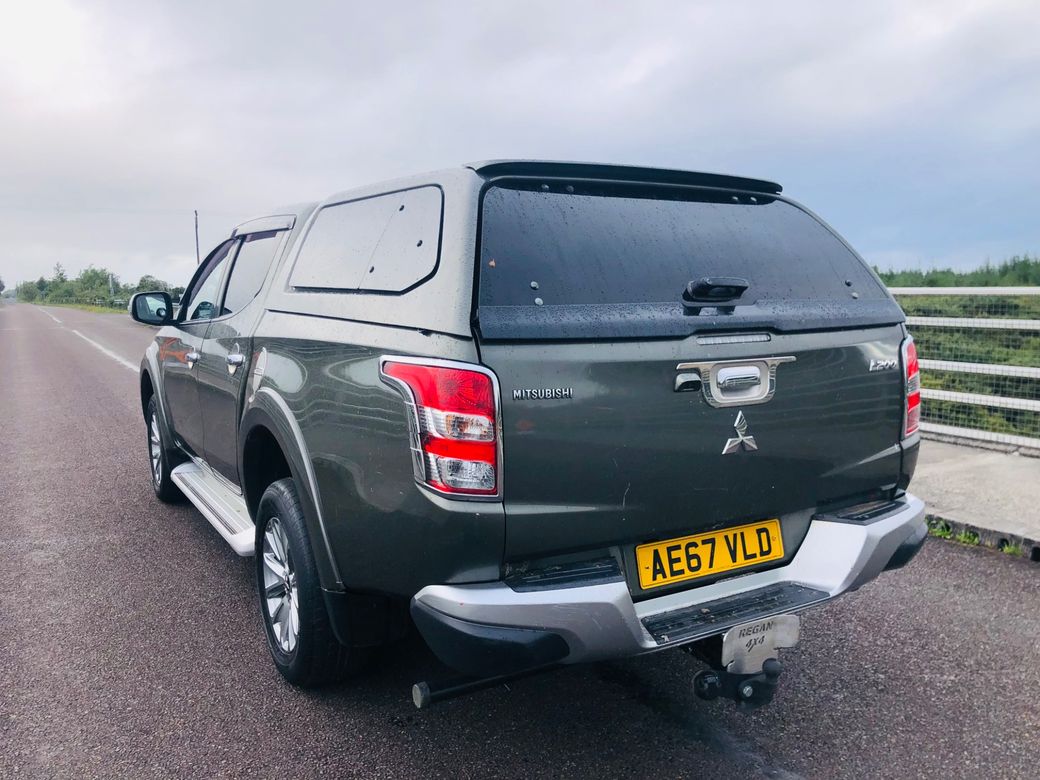 2017 Mitsubishi L200