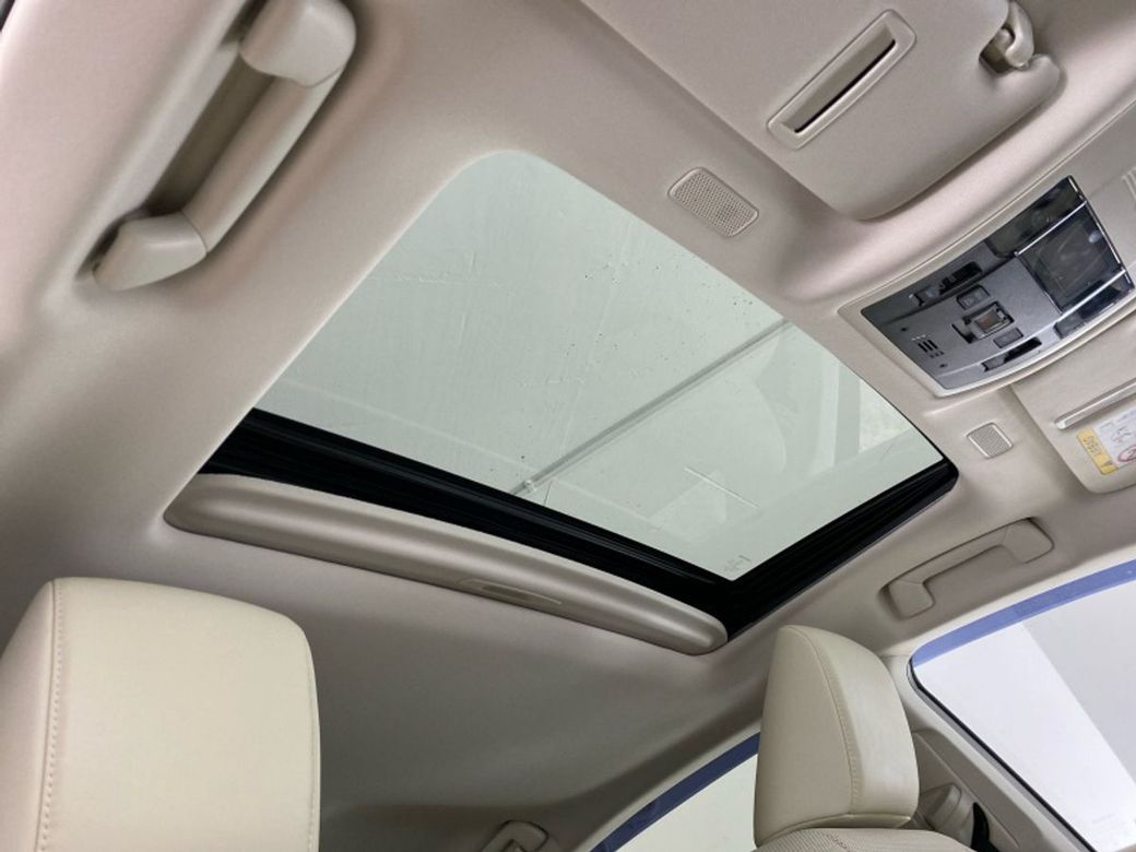 2022 Lexus ES 300h