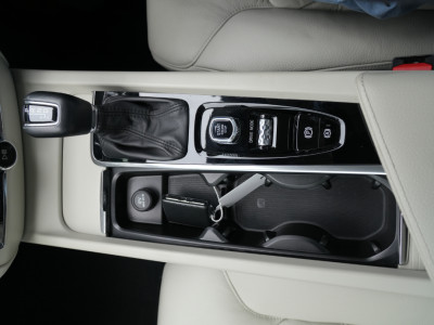 2020 Volvo V60