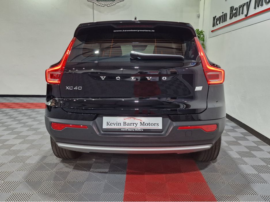2022 Volvo XC40