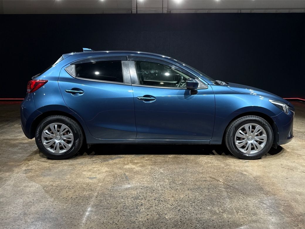 2017 Mazda Demio