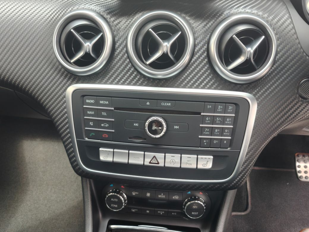2016 Mercedes-Benz A 180
