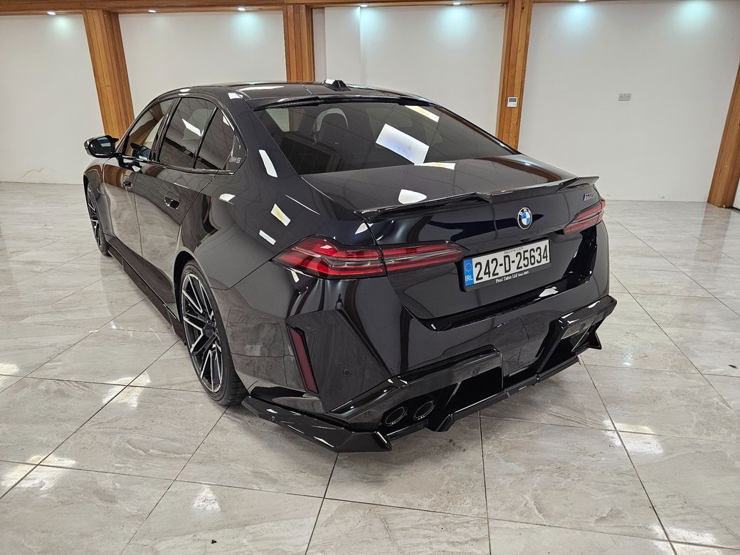 2024 BMW M5