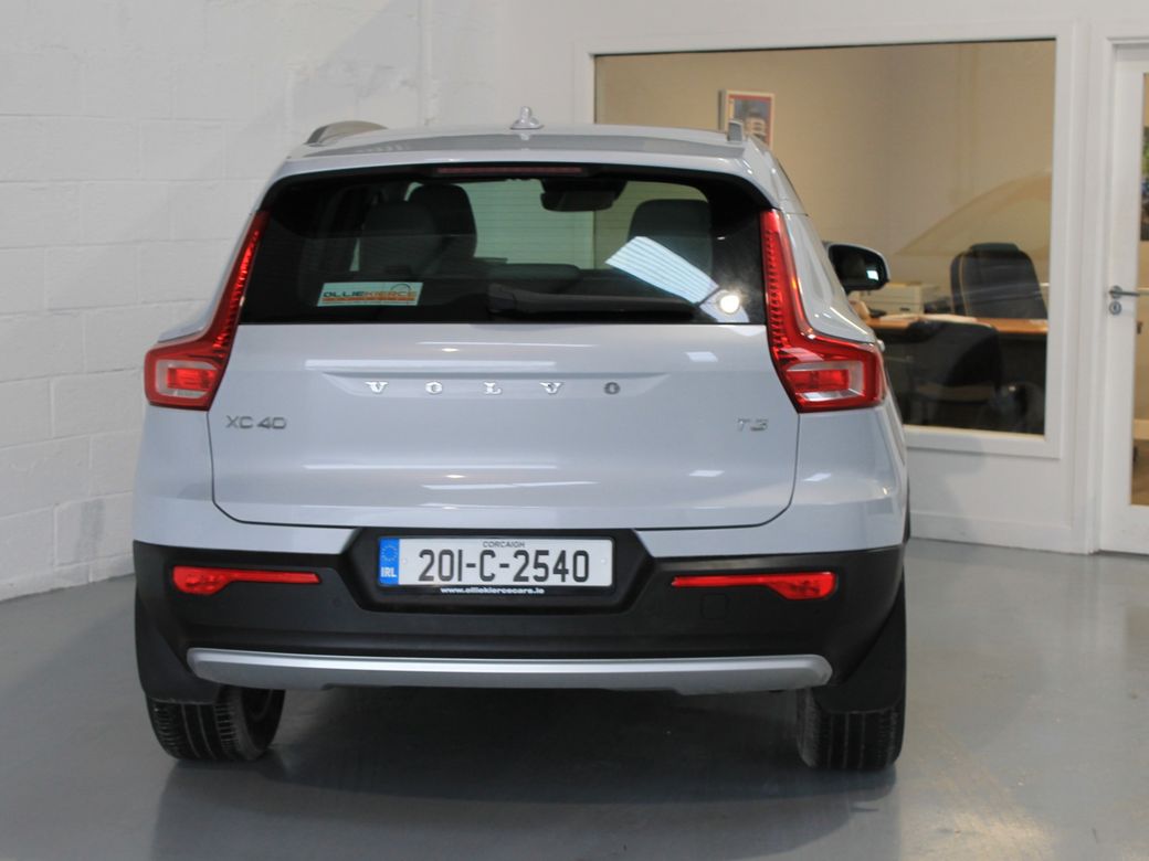 2020 Volvo XC40
