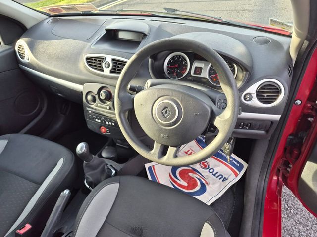 2011 Renault Clio
