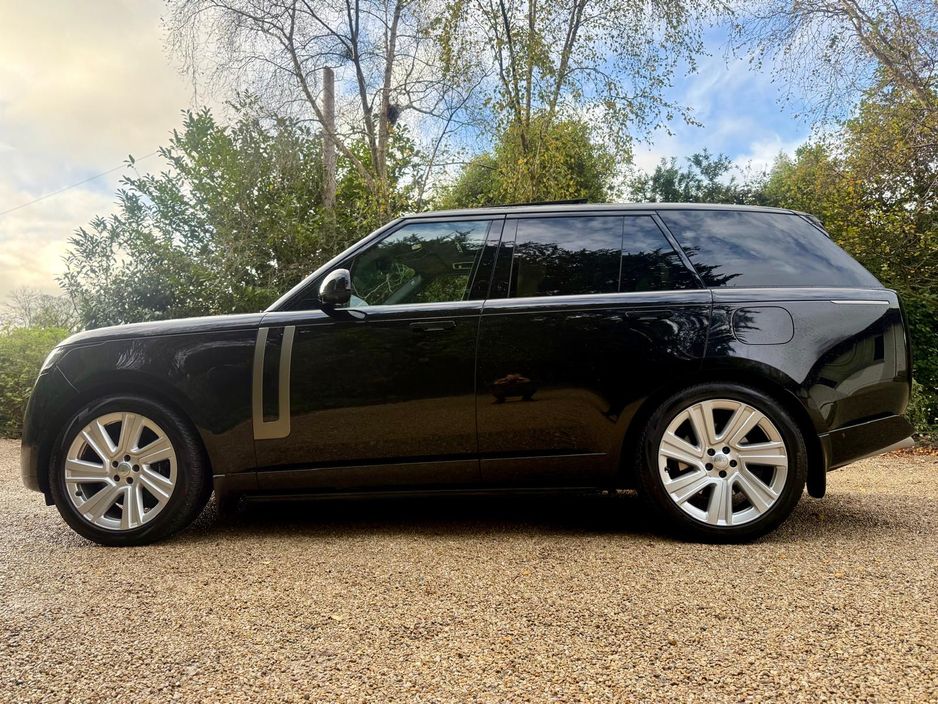 2025 Land Rover Range Rover