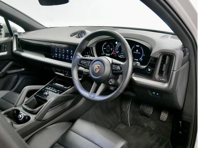 2024 Porsche Cayenne