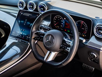 2024 Mercedes-Benz GLC Class