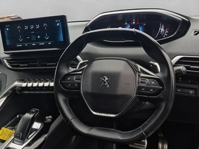 2023 Peugeot 5008