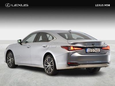 2023 Lexus ES 300h