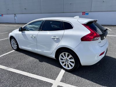 2014 Volvo V40