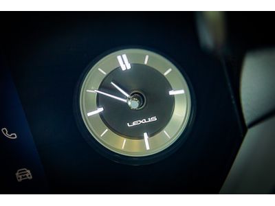 2023 Lexus ES 300h