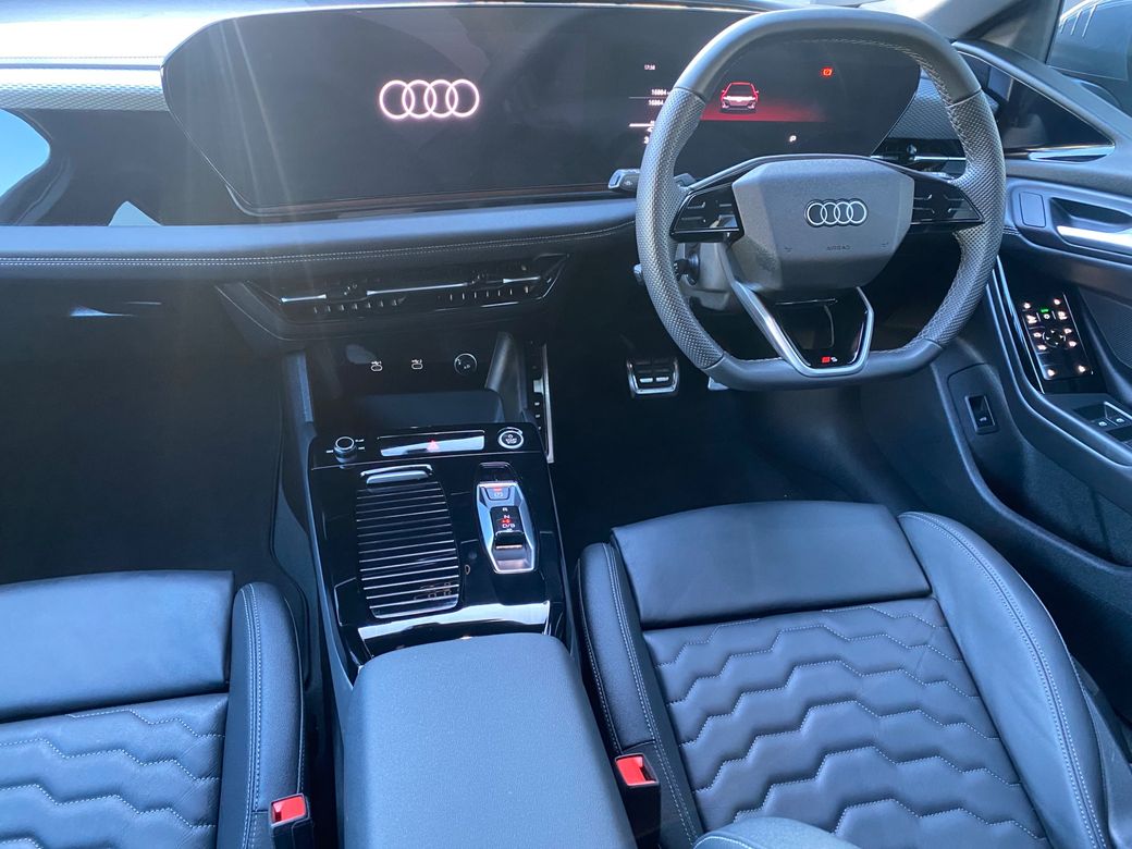 2025 Audi A6 Avant e-tron