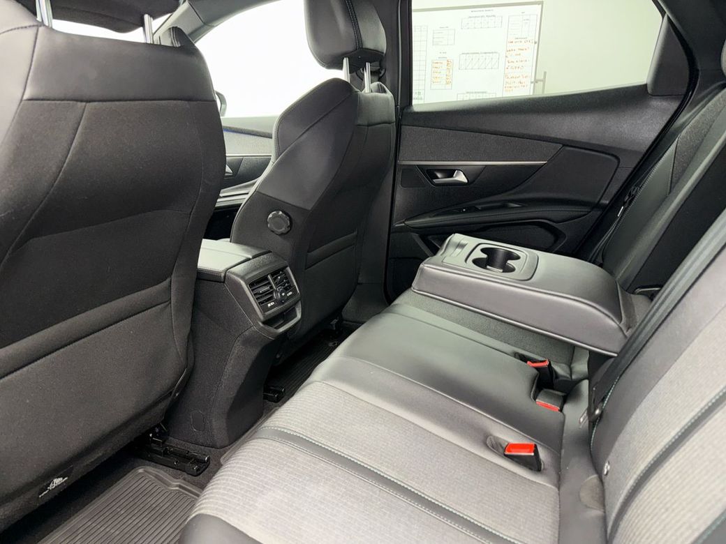 2023 Peugeot 3008