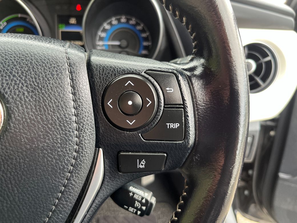 2016 Toyota Auris