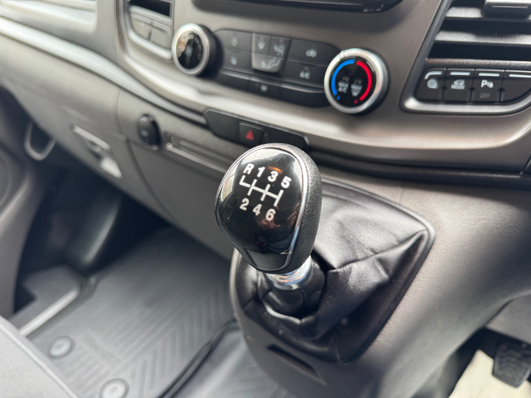 2022 Ford Transit Custom