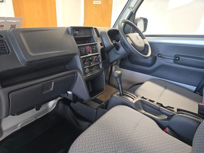 2025 Suzuki Carry
