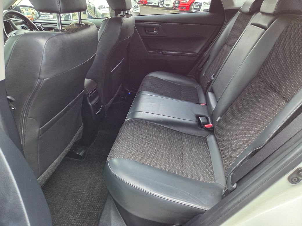 2016 Toyota Auris