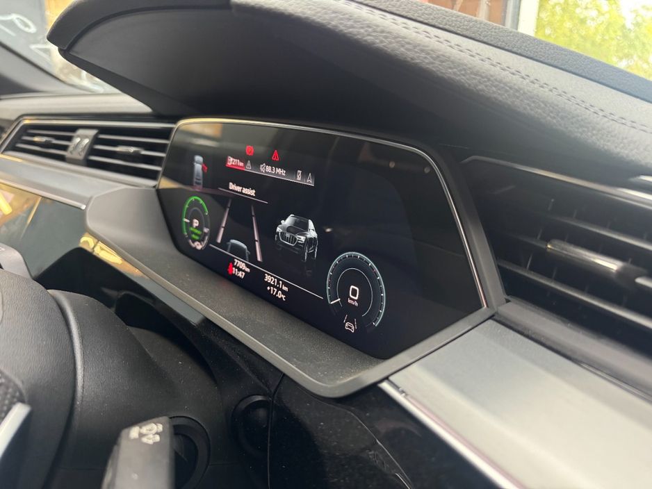 2023 Audi e-tron