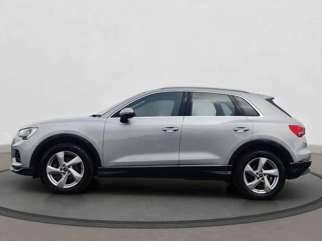 2022 Audi Q3