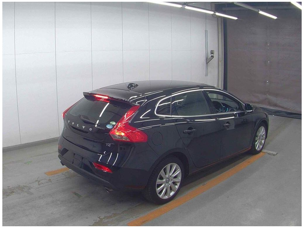 2015 Volvo V40