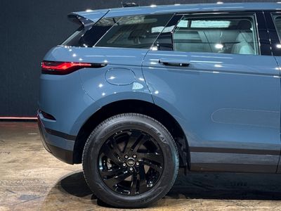 2025 Land Rover Range Rover Evoque