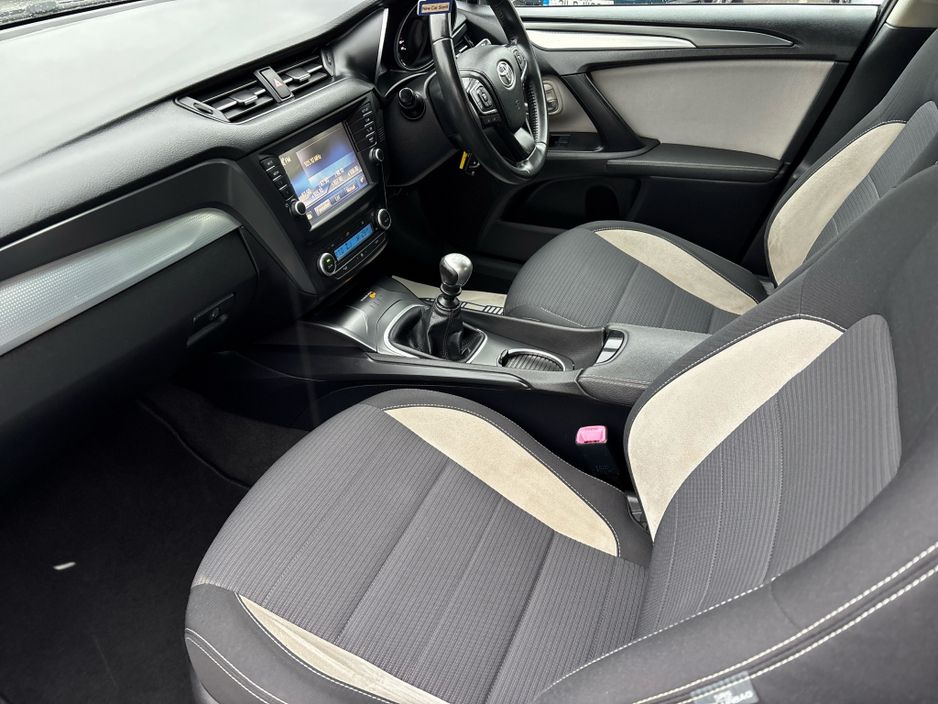 2016 Toyota Avensis