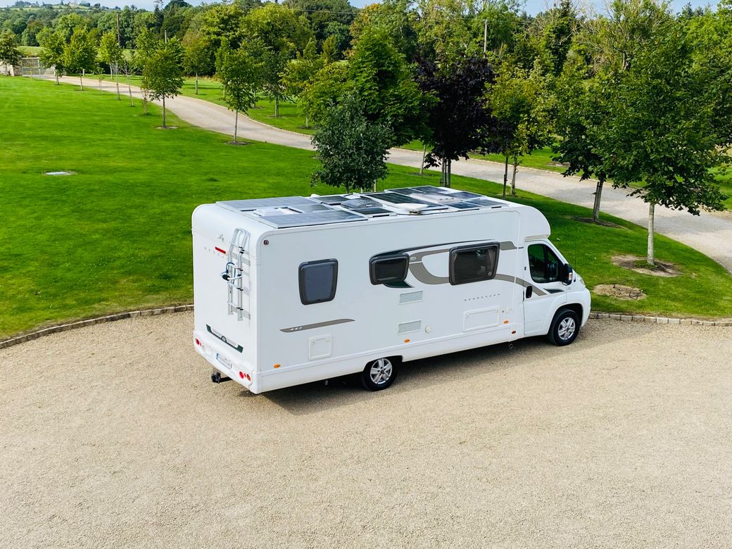 2013 BESSACARR 442 LOW PROFILE R.H.D