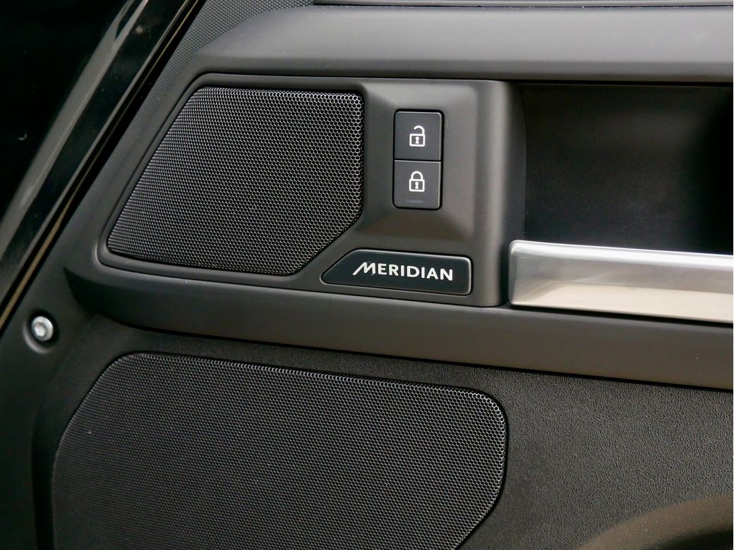 2025 Land Rover Defender
