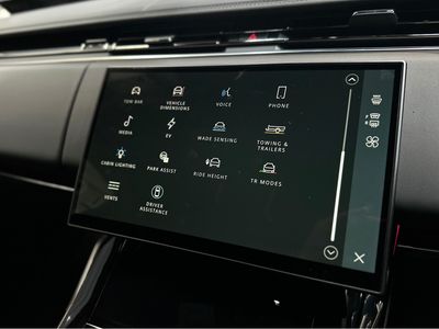 2025 Land Rover Range Rover Sport