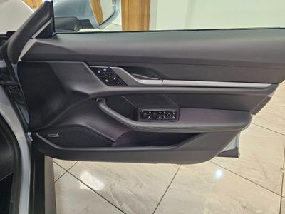 2025 Porsche Taycan